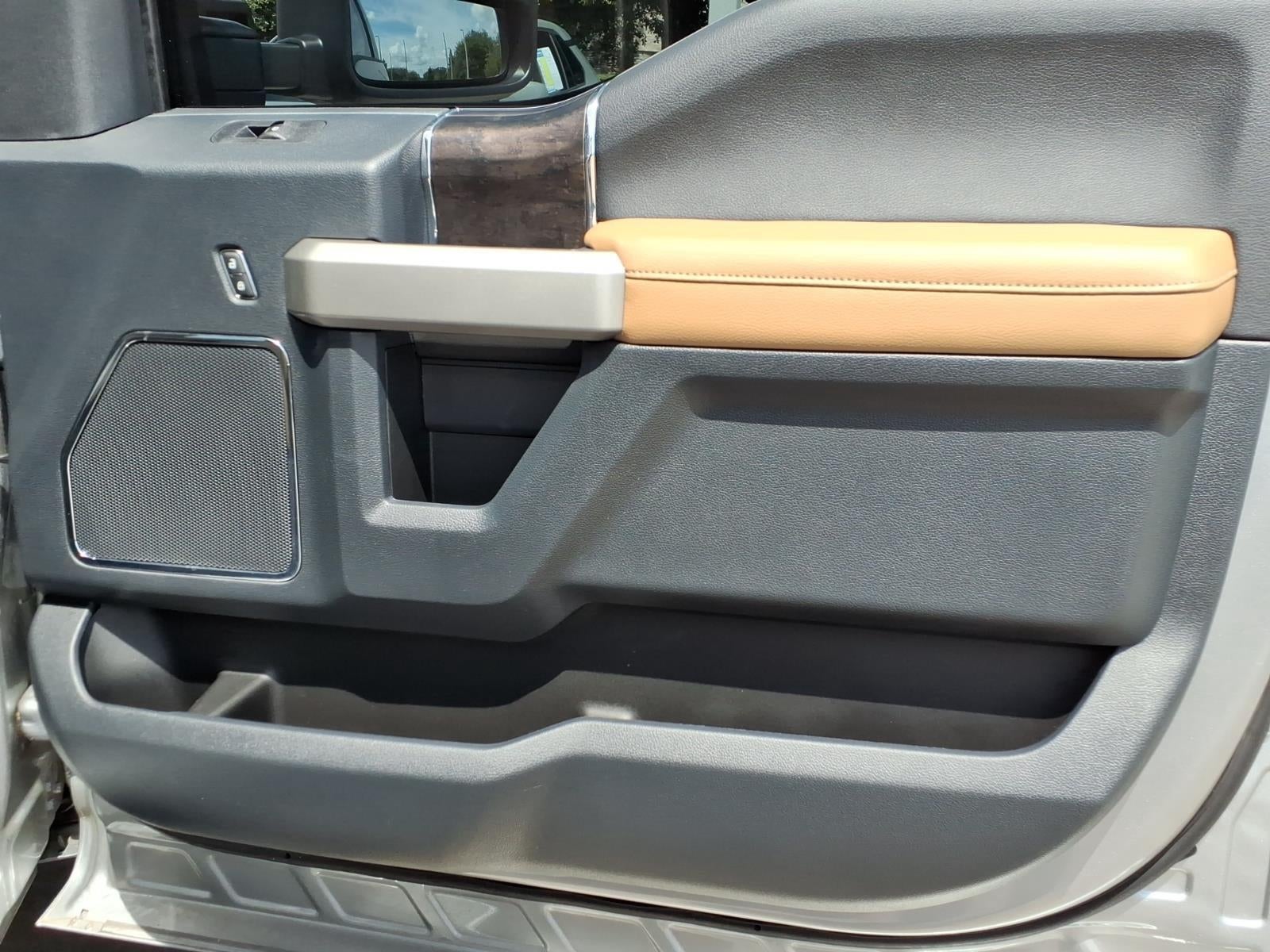 2022 Ford Super Duty F-350 Drw LARIAT