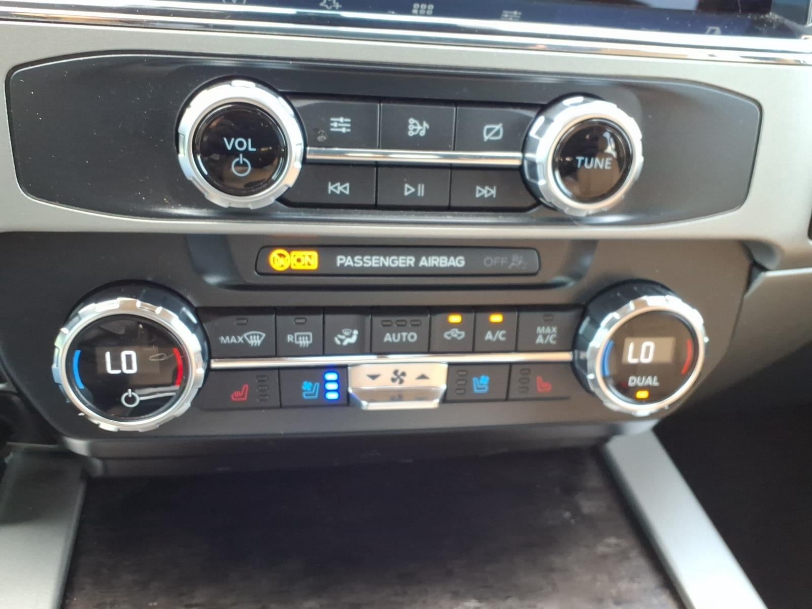 2022 Ford Super Duty F-350 Drw LARIAT