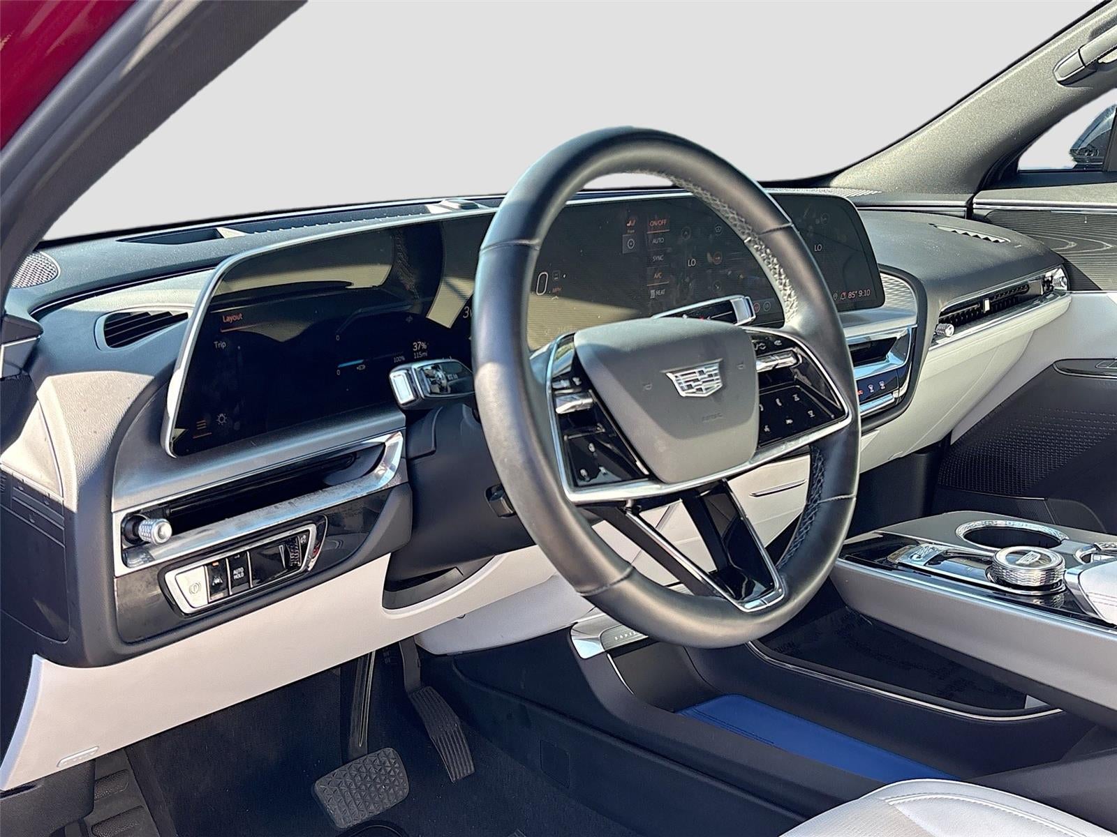 2024 Cadillac Lyriq Sport