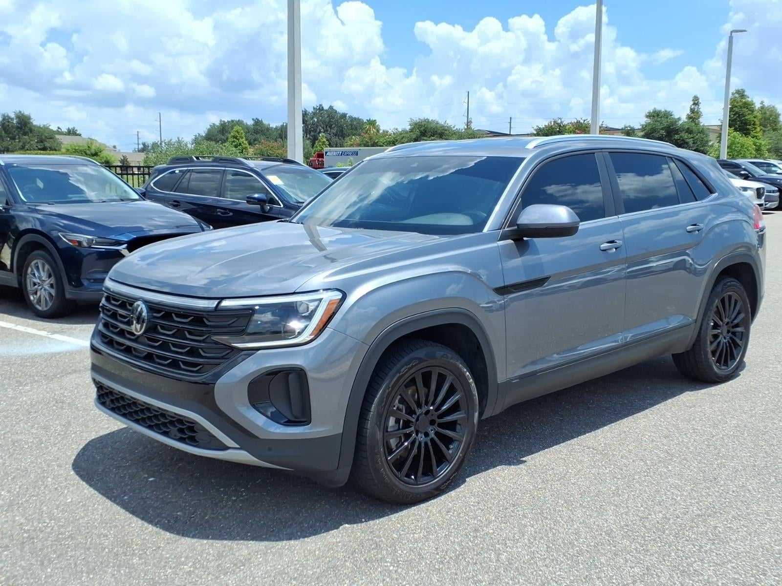 2025 Volkswagen Atlas Cross Sport 2.0T SE w/Technology