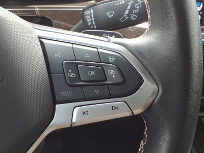 2025 Volkswagen Atlas Cross Sport 2.0T SE w/Technology