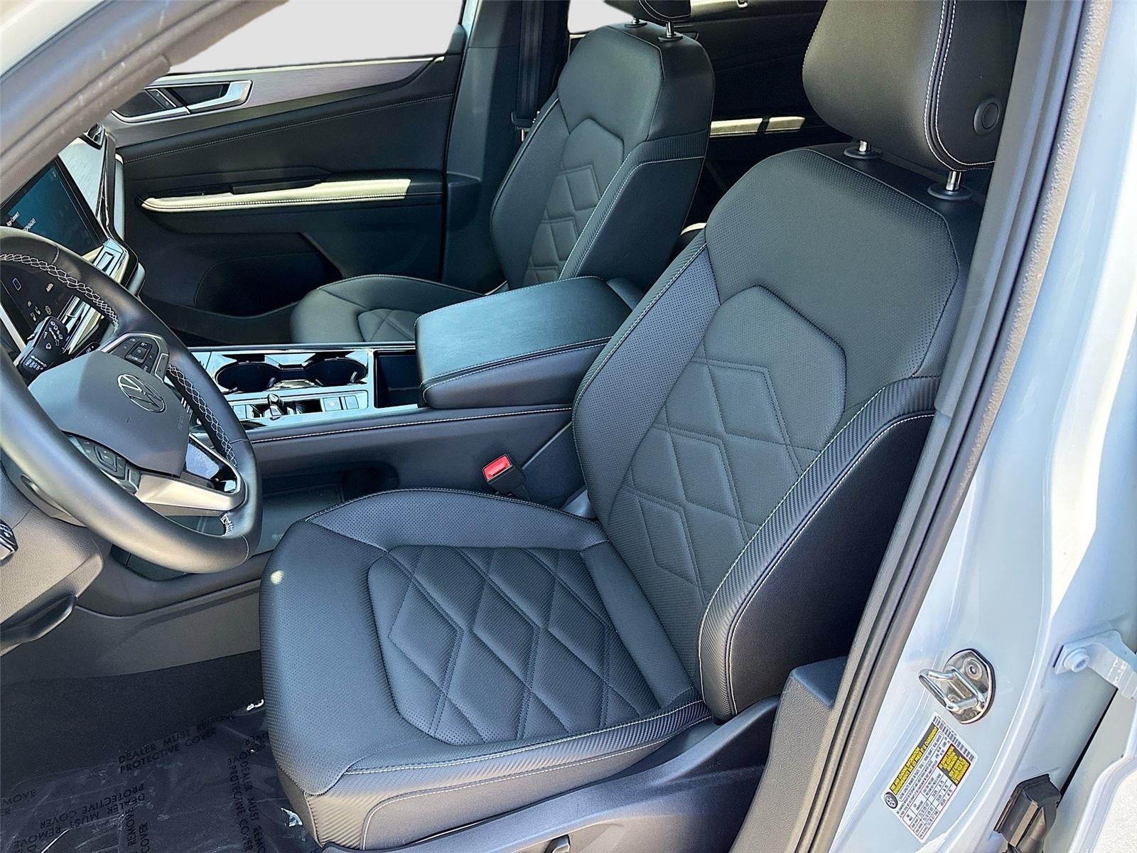 2025 Volkswagen Atlas Cross Sport 2.0T SE w/Technology