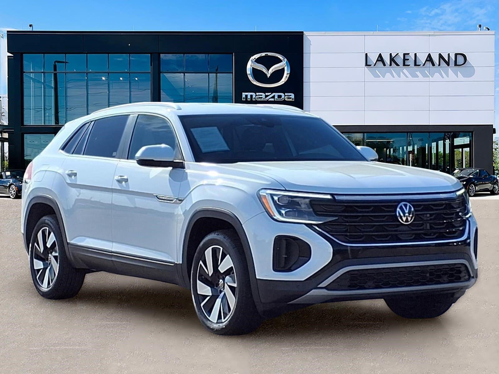 2025 Volkswagen Atlas Cross Sport 2.0T SE w/Technology