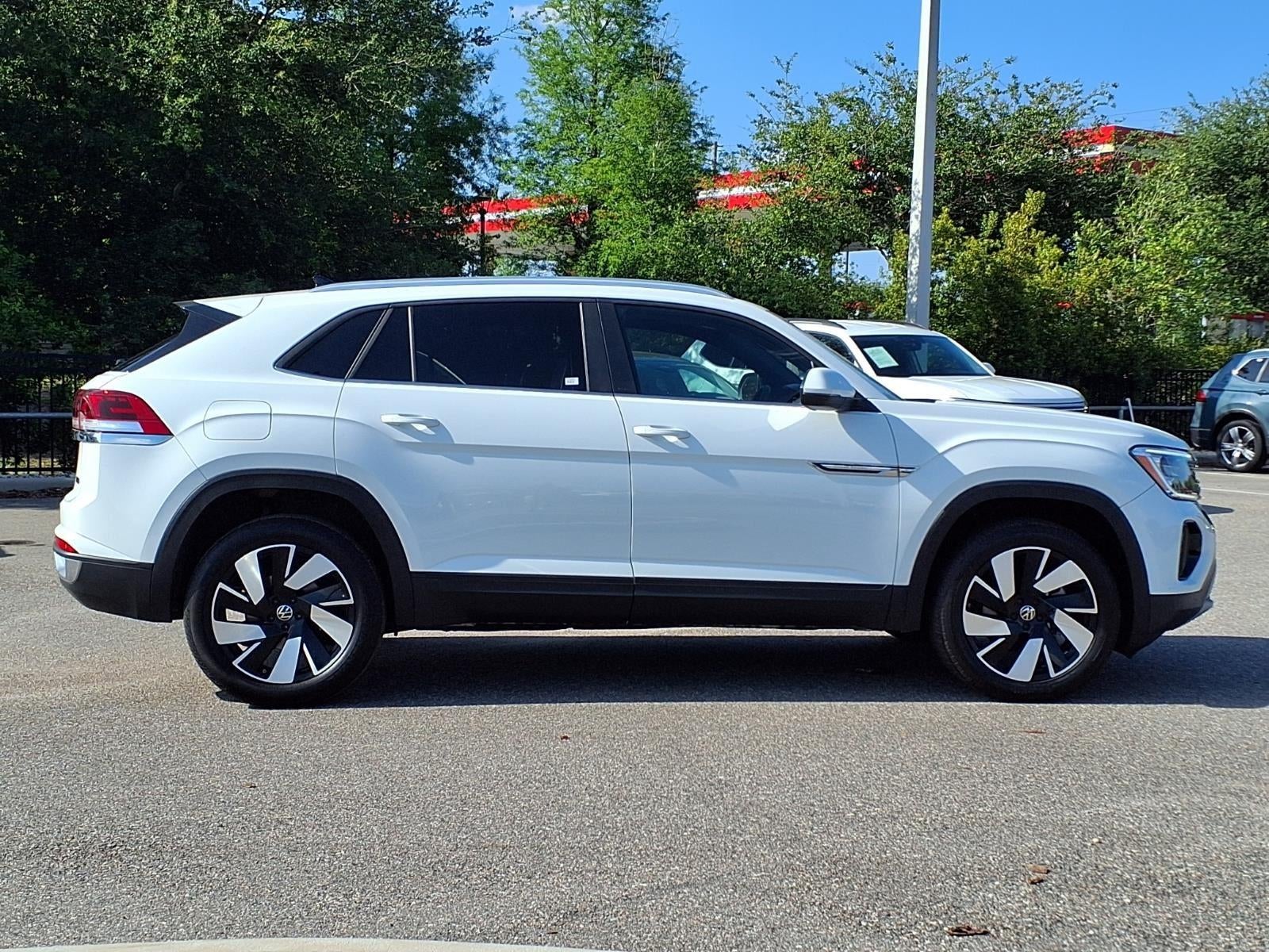 2025 Volkswagen Atlas Cross Sport 2.0T SE w/Technology