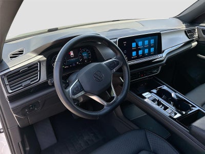 2025 Volkswagen Atlas Cross Sport 2.0T SE w/Technology
