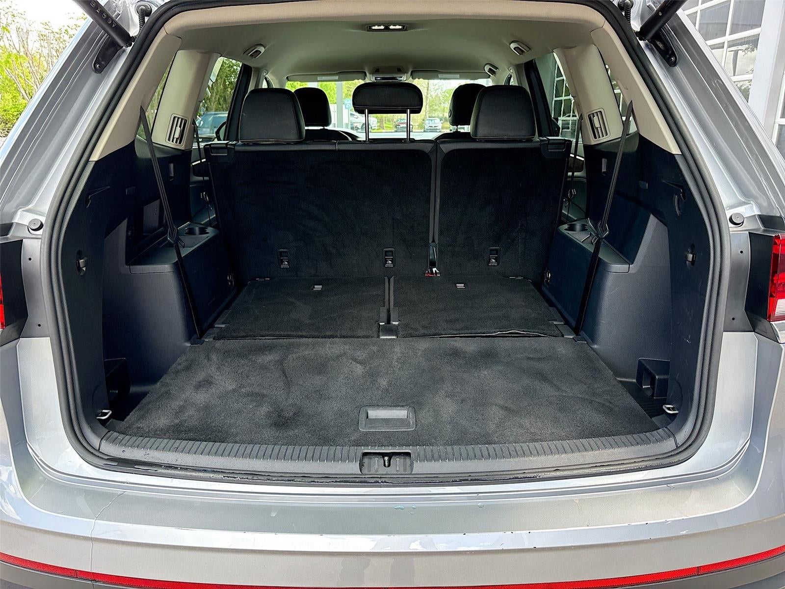 2025 Volkswagen Atlas 2.0T SE w/Technology