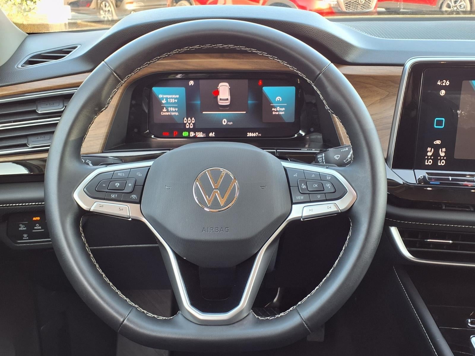 2025 Volkswagen Atlas 2.0T SE w/Technology