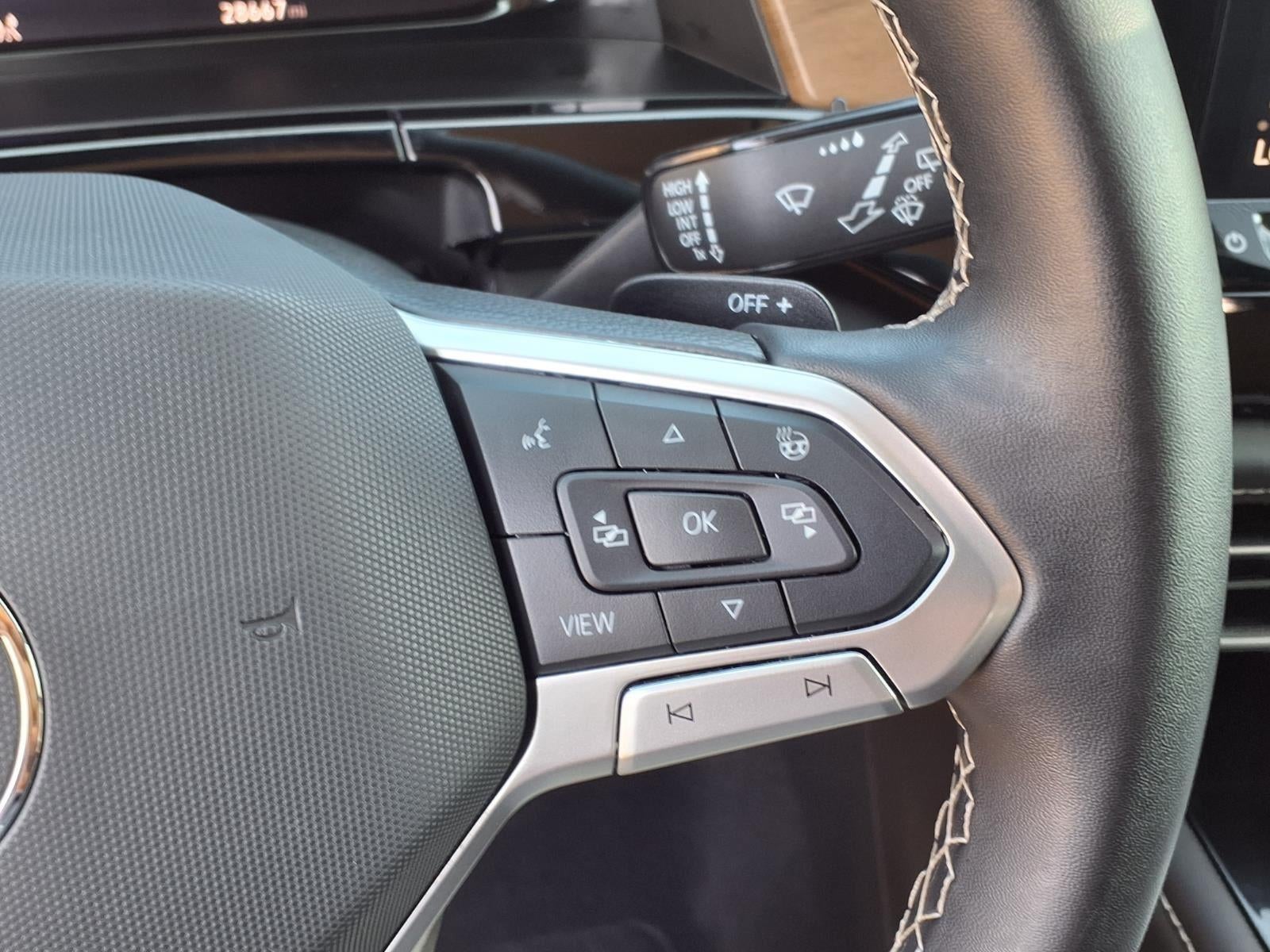 2025 Volkswagen Atlas 2.0T SE w/Technology