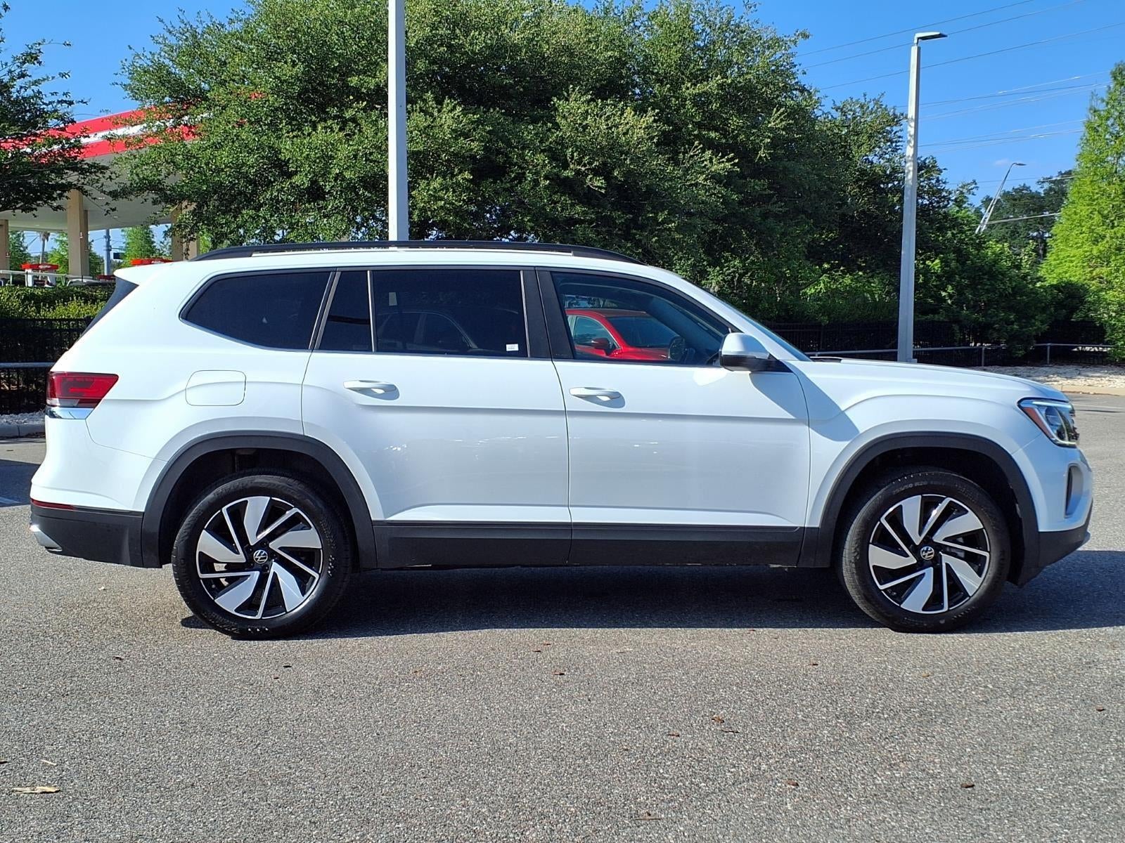 2025 Volkswagen Atlas 2.0T SE w/Technology