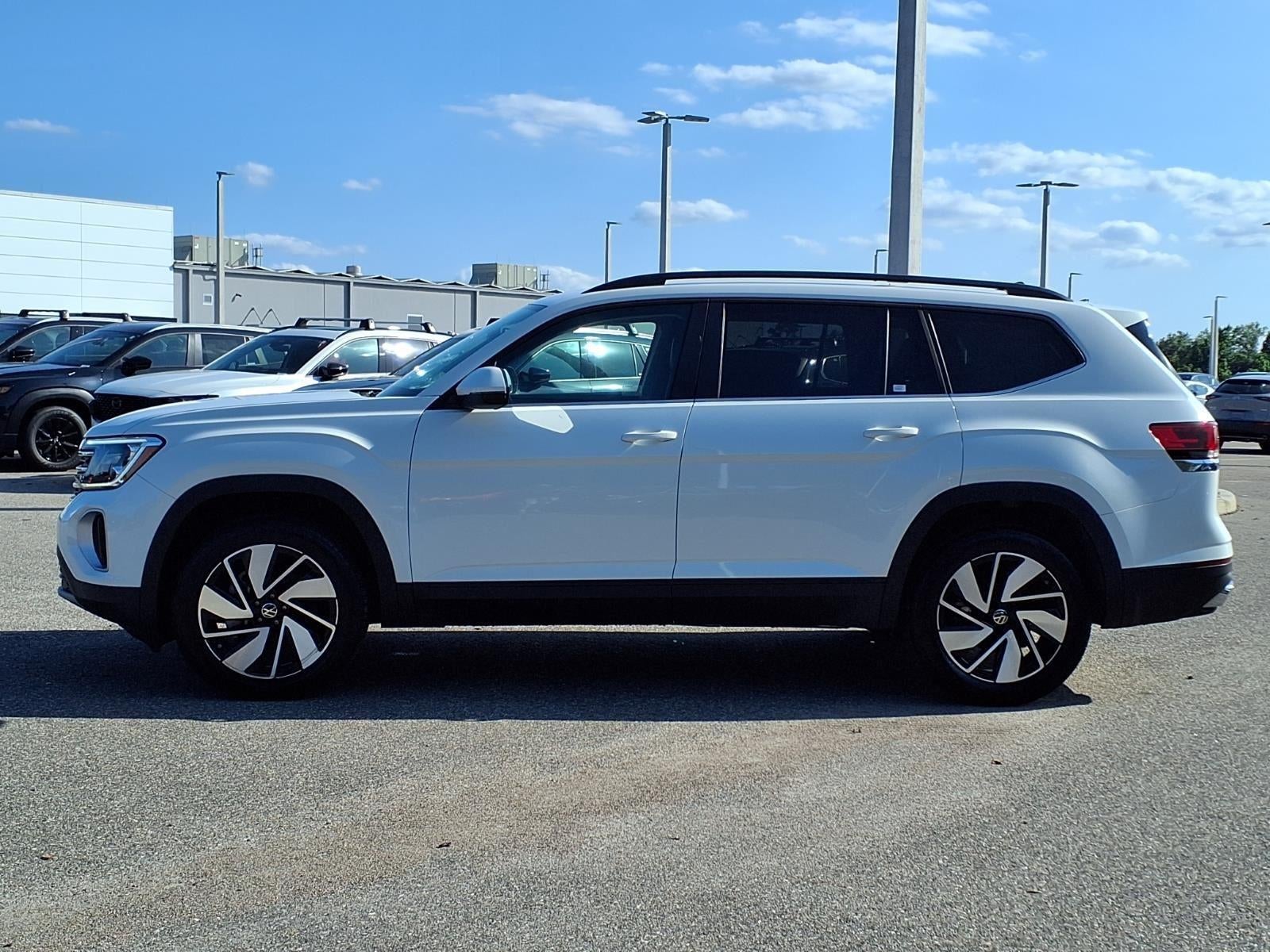 2025 Volkswagen Atlas 2.0T SE w/Technology
