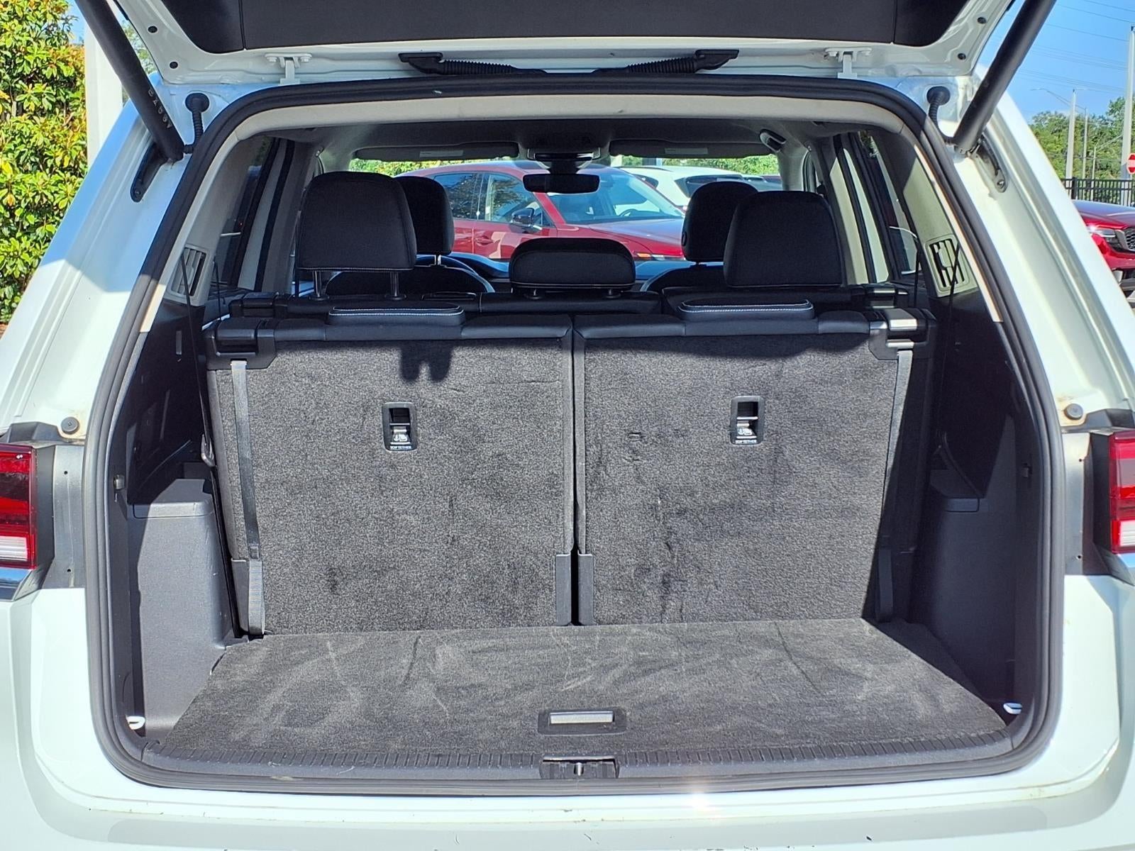 2025 Volkswagen Atlas 2.0T SE w/Technology