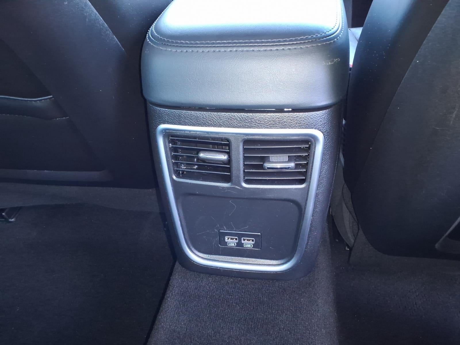 2022 Chrysler 300 Touring L