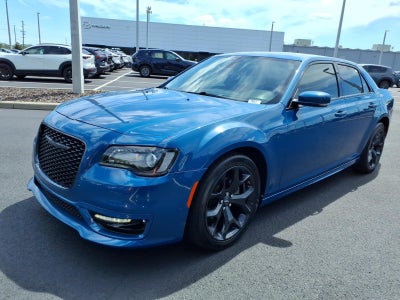 2022 Chrysler 300 Touring L