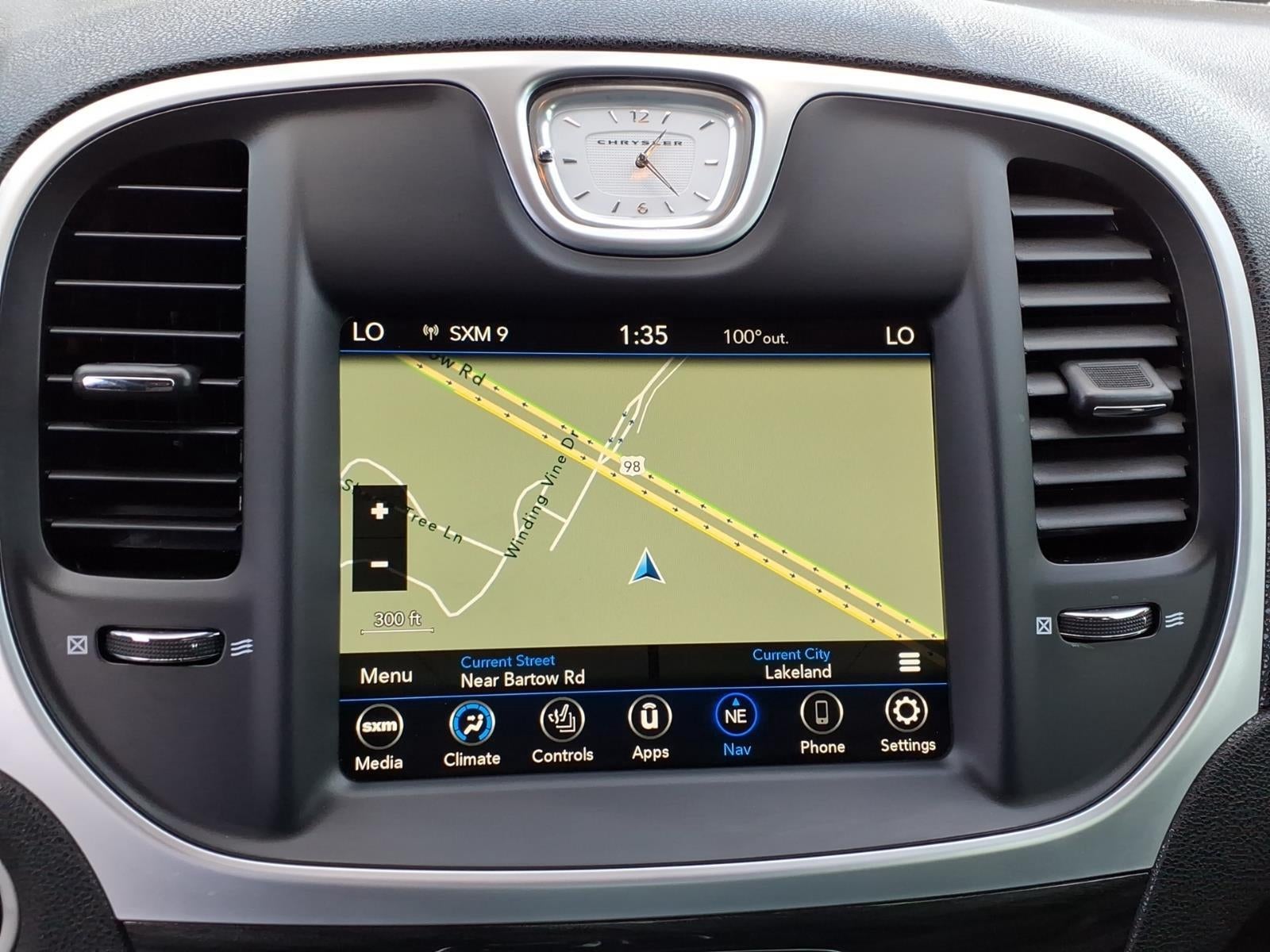 2022 Chrysler 300 Touring L