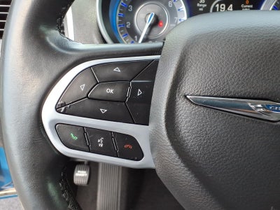 2022 Chrysler 300 Touring L