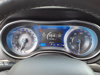 2022 Chrysler 300 Touring L