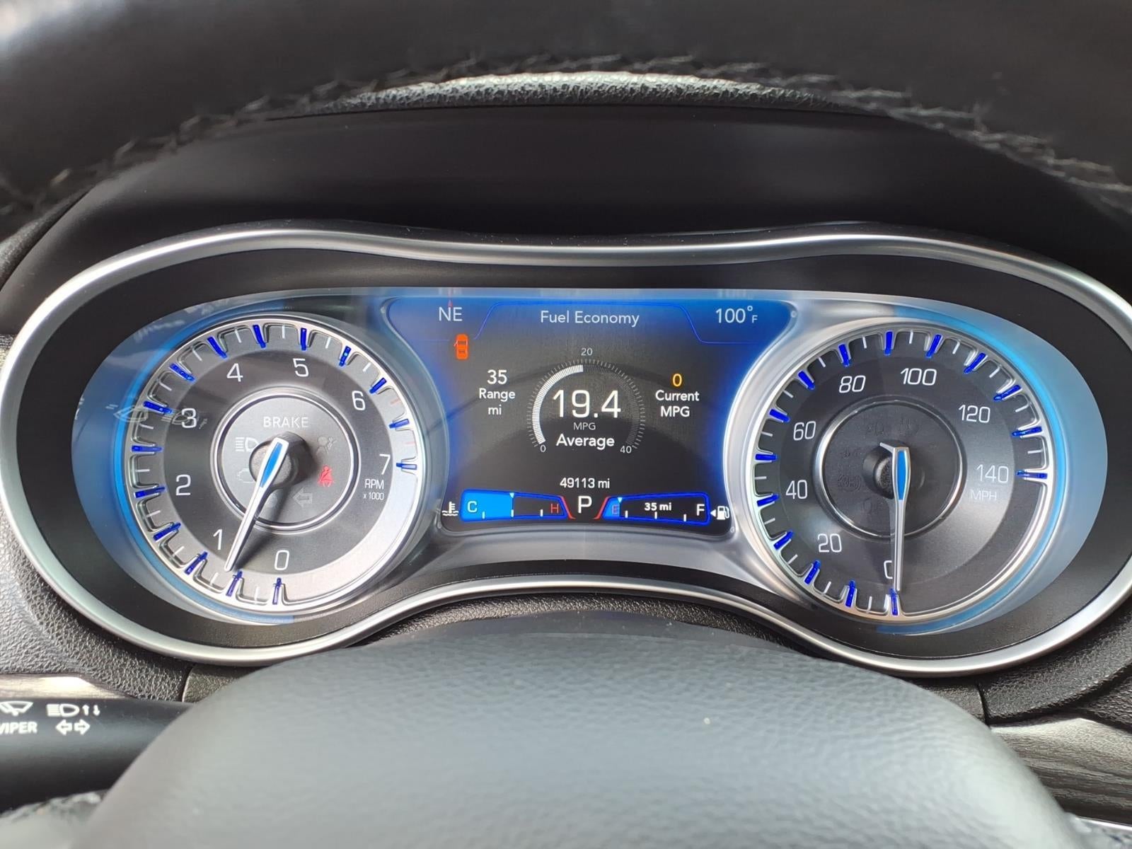 2022 Chrysler 300 Touring L