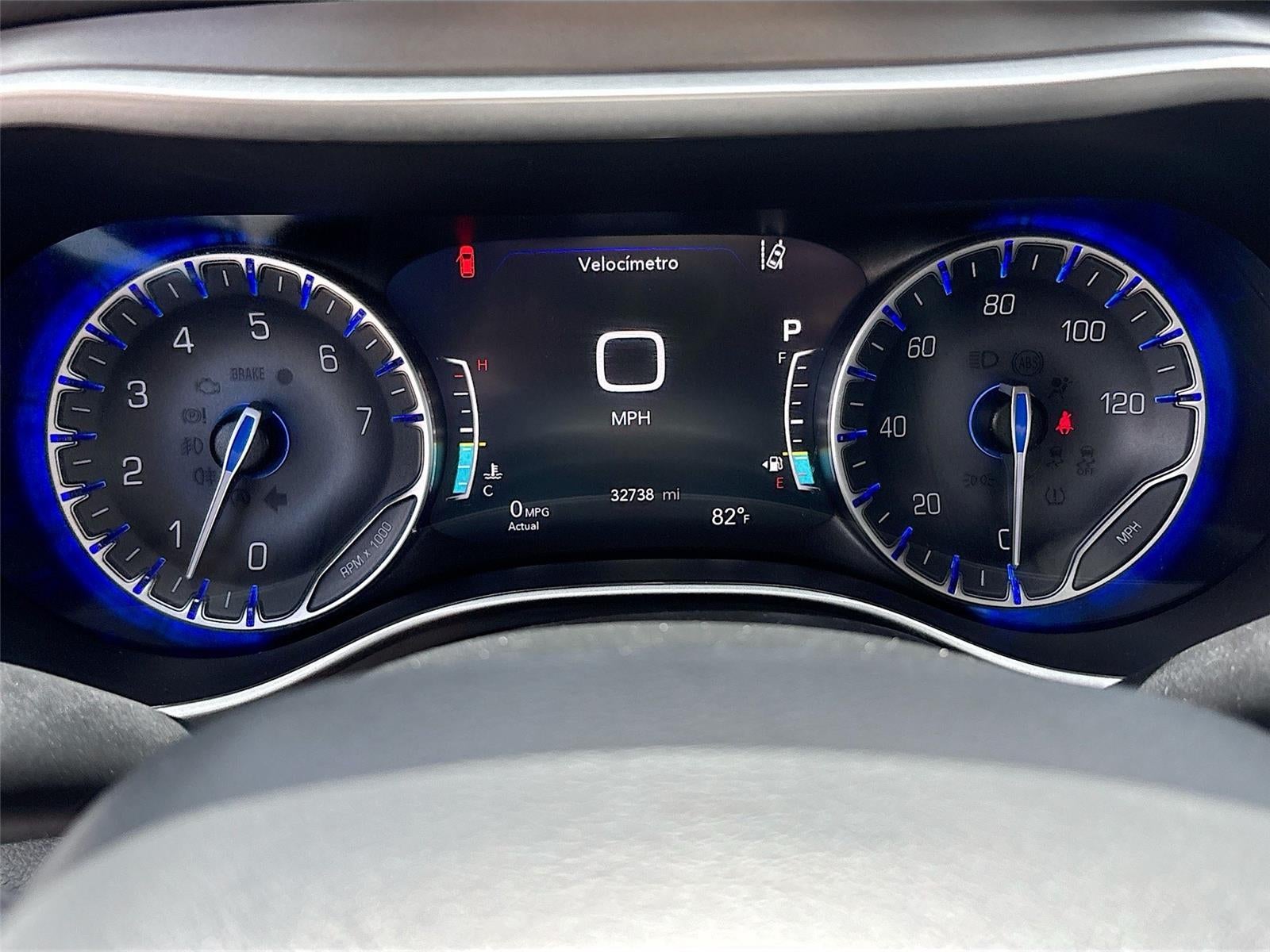 2025 Chrysler Pacifica Select