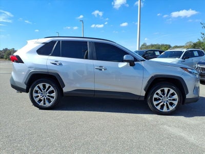 2022 Toyota RAV4 XLE Premium