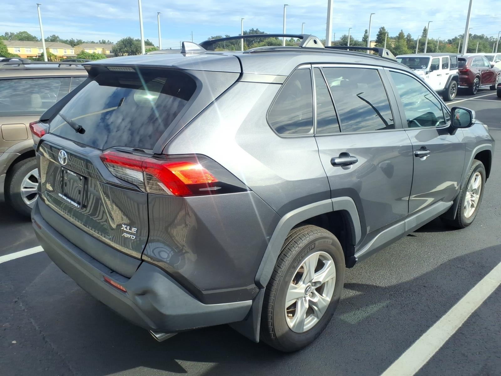 2021 Toyota RAV4 XLE