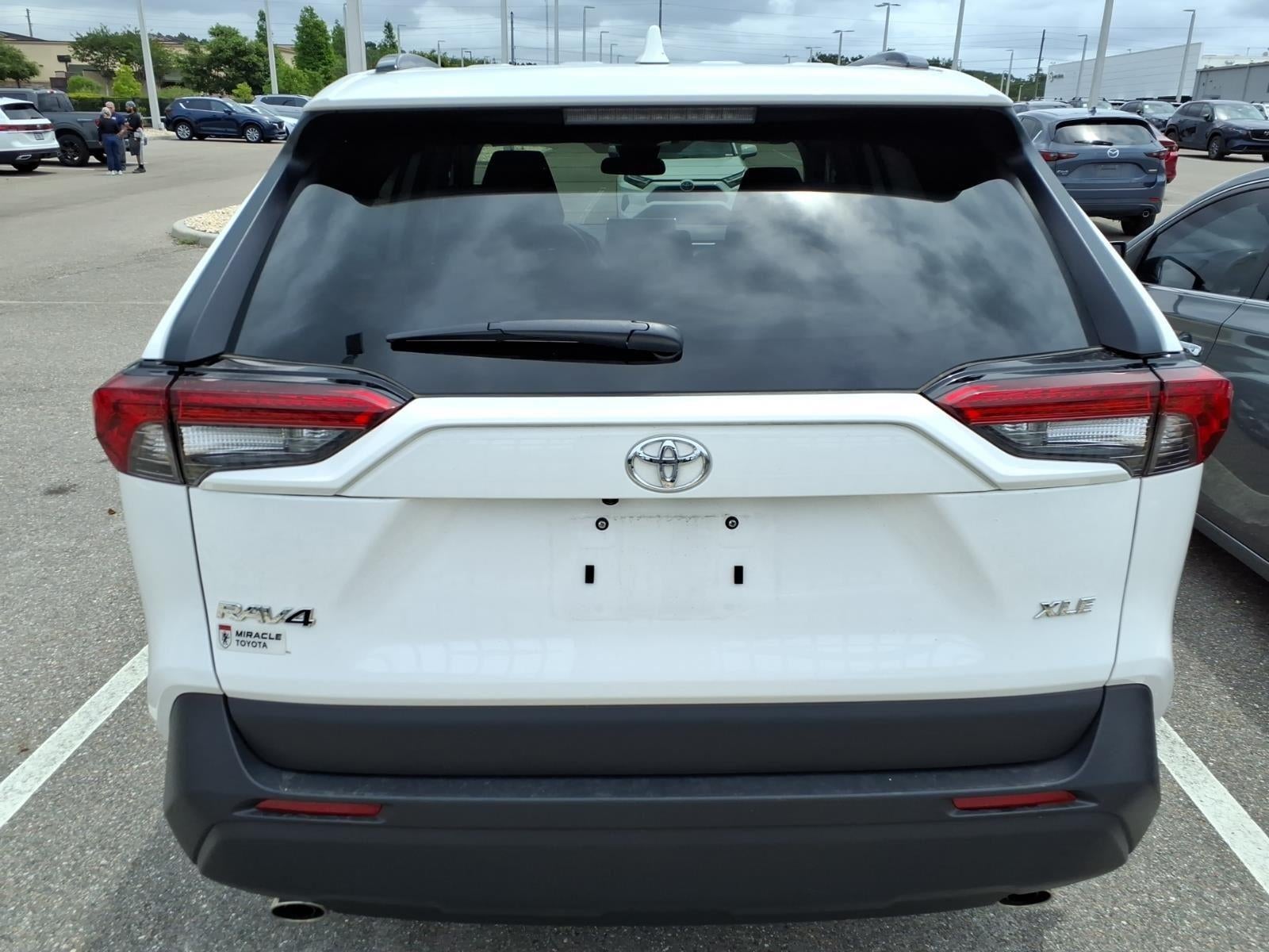 2025 Toyota RAV4 XLE
