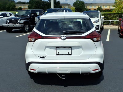 2023 Nissan Kicks S