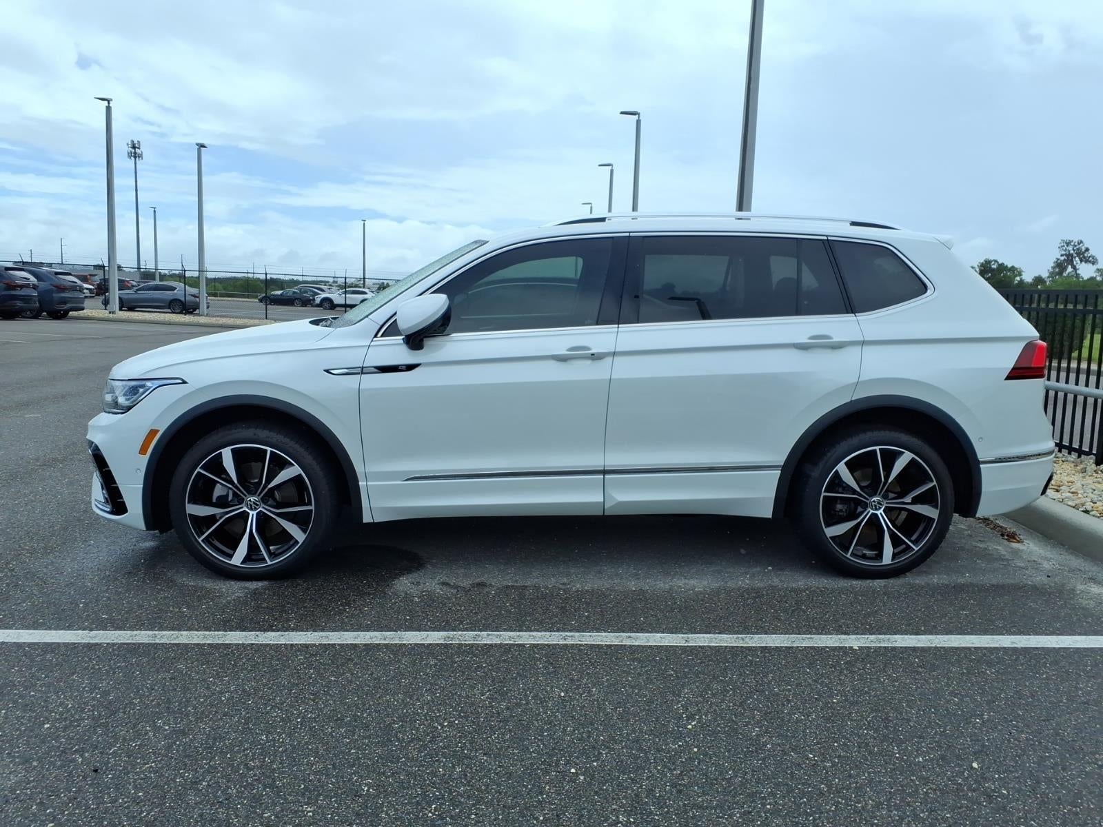 2024 Volkswagen Tiguan SEL R-Line