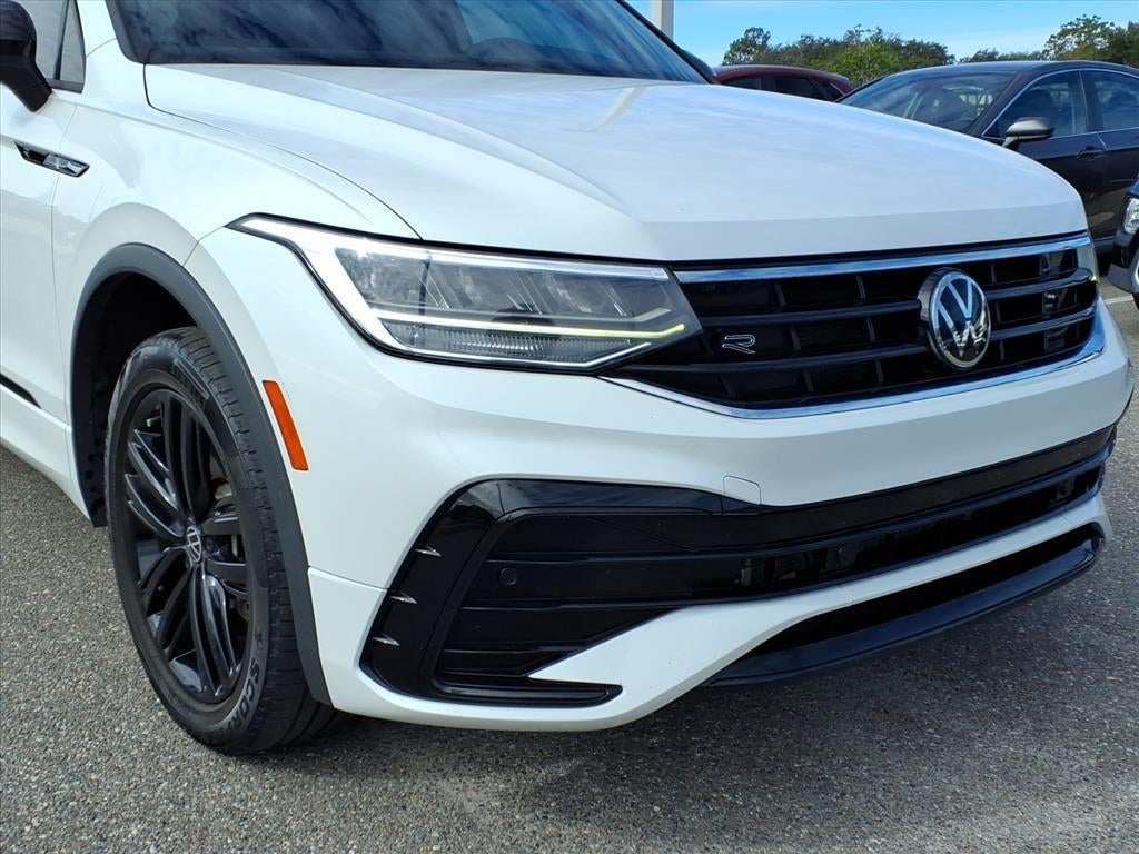 2022 Volkswagen Tiguan SE R-Line Black