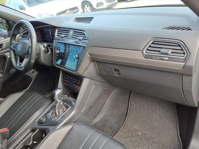 2022 Volkswagen Tiguan SE R-Line Black