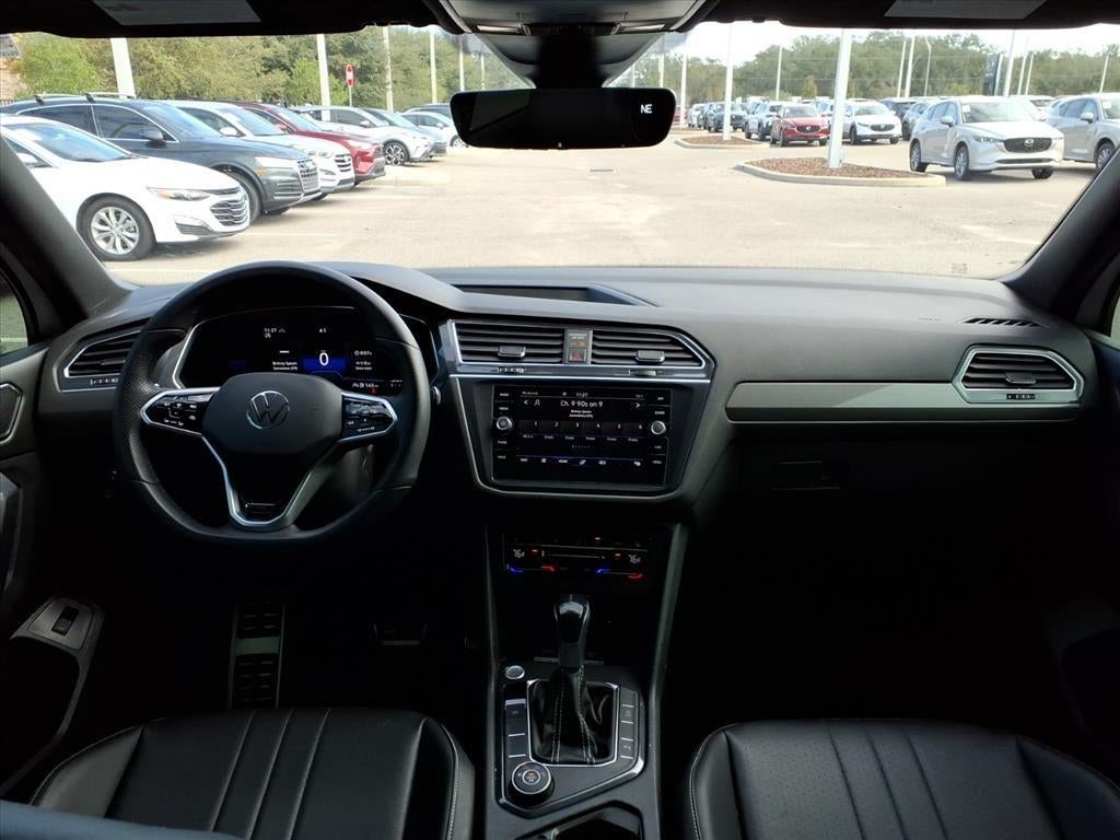 2022 Volkswagen Tiguan SE R-Line Black