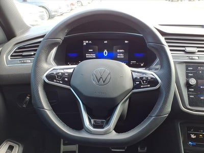 2022 Volkswagen Tiguan SE R-Line Black