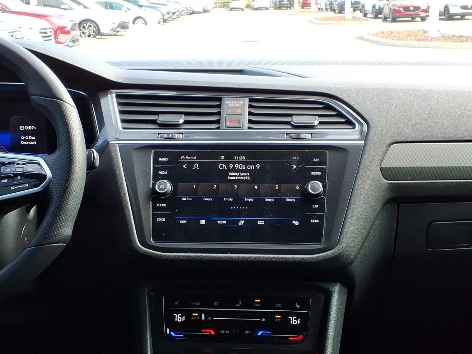 2022 Volkswagen Tiguan SE R-Line Black