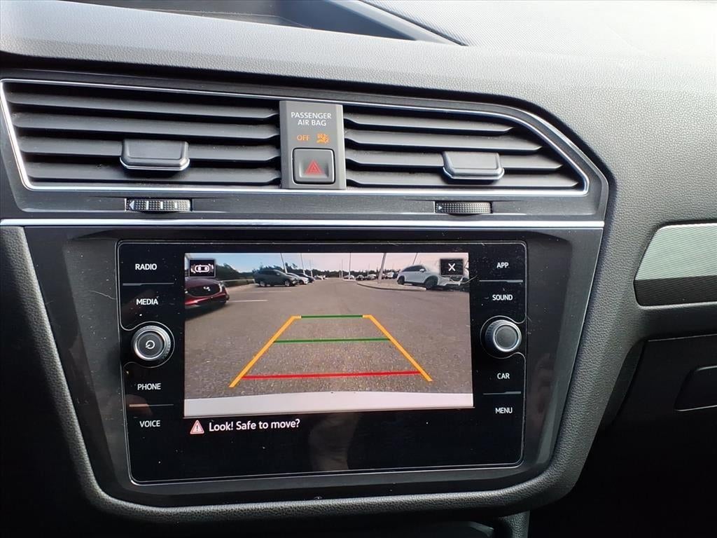 2022 Volkswagen Tiguan SE R-Line Black