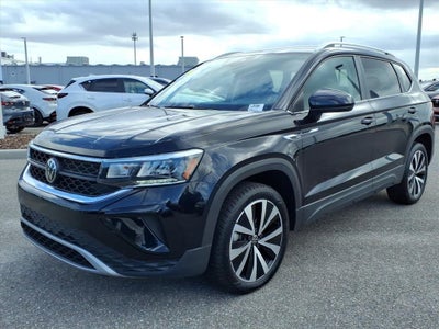 2024 Volkswagen Taos SE
