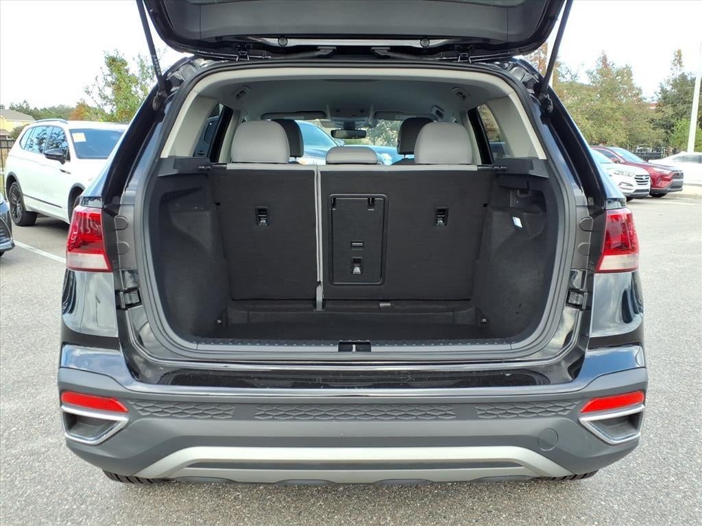 2024 Volkswagen Taos SE