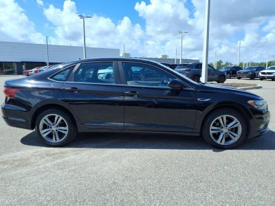 2019 Volkswagen Jetta R-Line