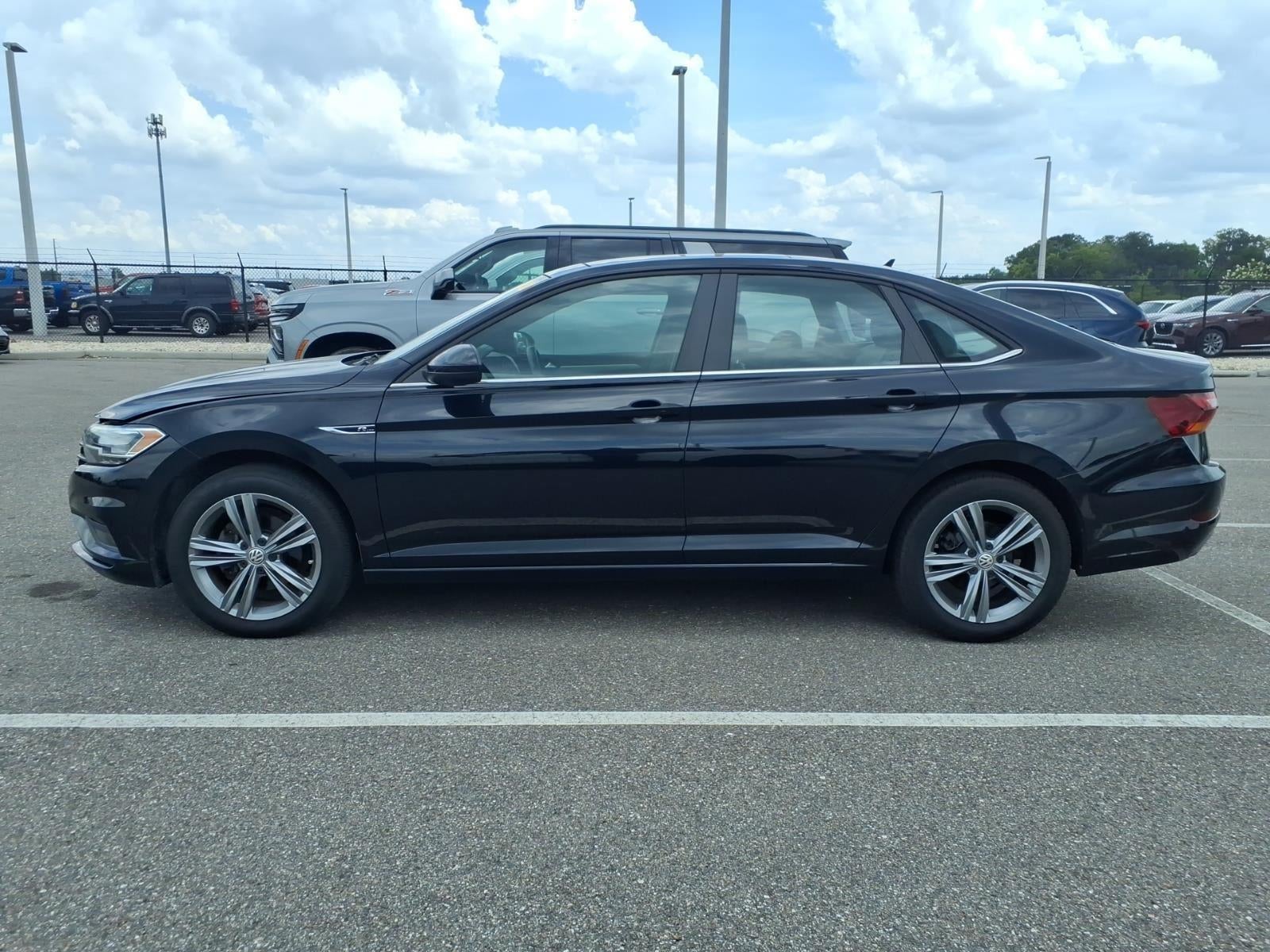 2019 Volkswagen Jetta R-Line