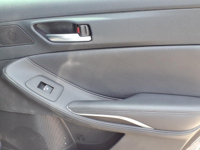 2020 Toyota Avalon Hybrid XLE