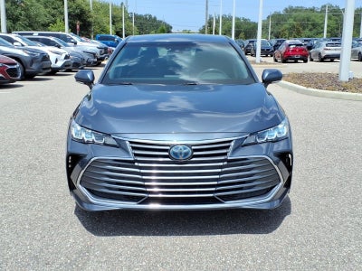 2020 Toyota Avalon Hybrid XLE