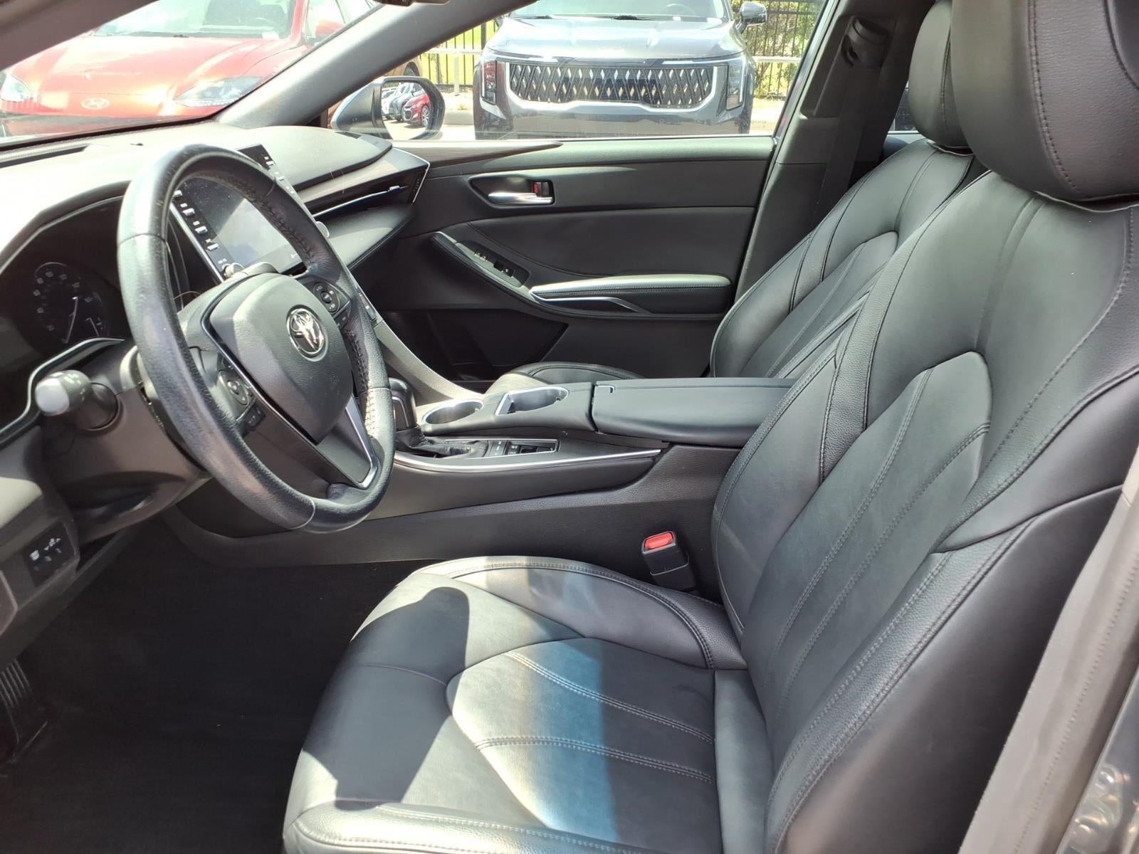 2020 Toyota Avalon Hybrid XLE