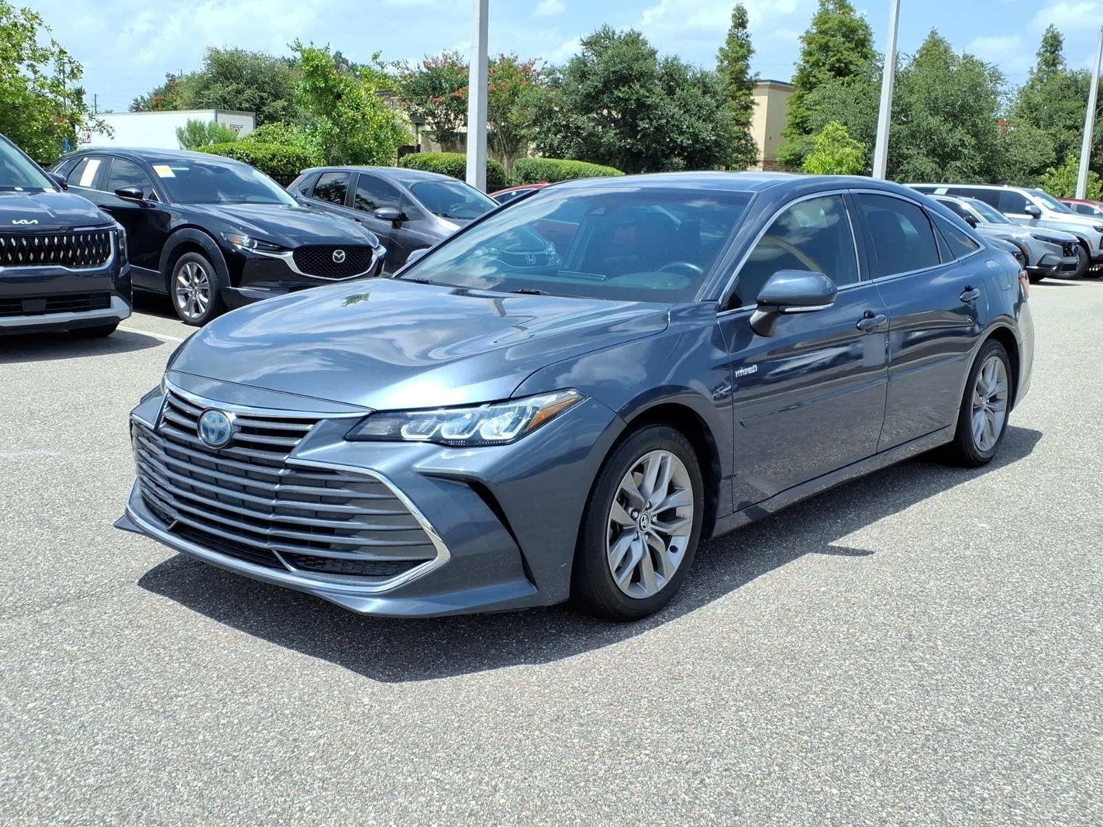 2020 Toyota Avalon Hybrid XLE