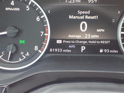 2022 Nissan Pathfinder SV