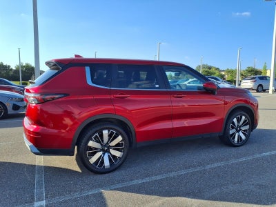 2025 Mitsubishi Outlander SE