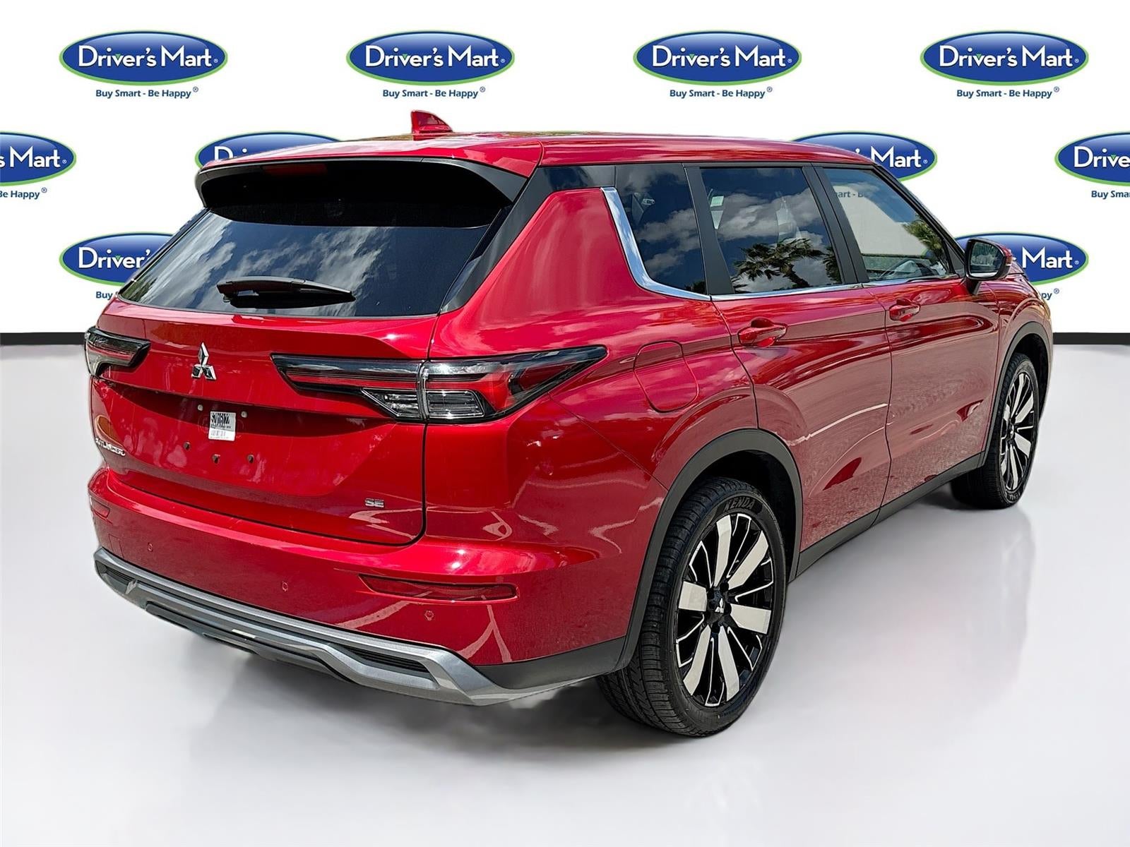 2025 Mitsubishi Outlander SE