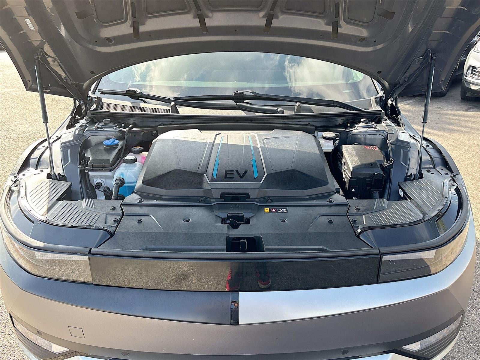 2024 Hyundai IONIQ 5 SEL