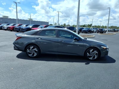 2025 Hyundai Elantra SEL Sport