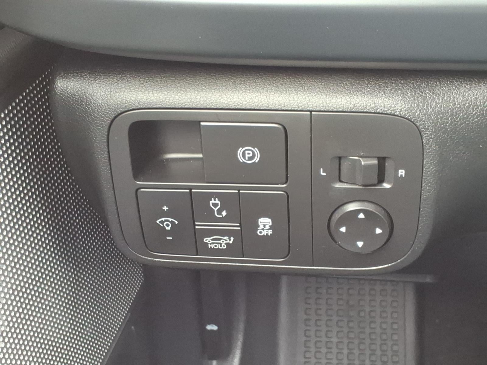 2024 Hyundai IONIQ 6 SE