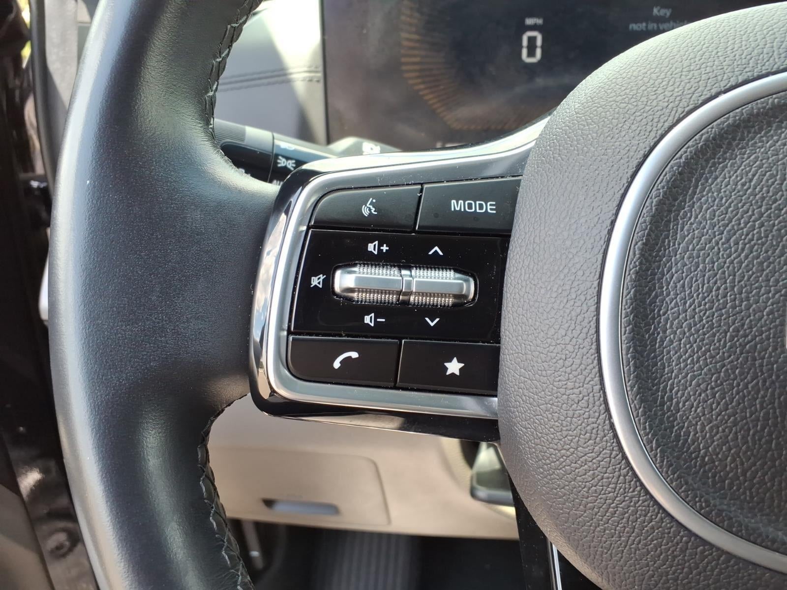 2025 Kia Carnival LXS