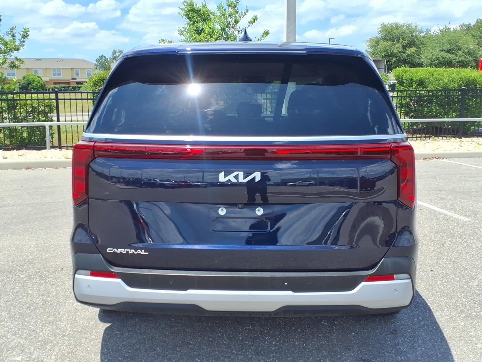 2025 Kia Carnival LXS