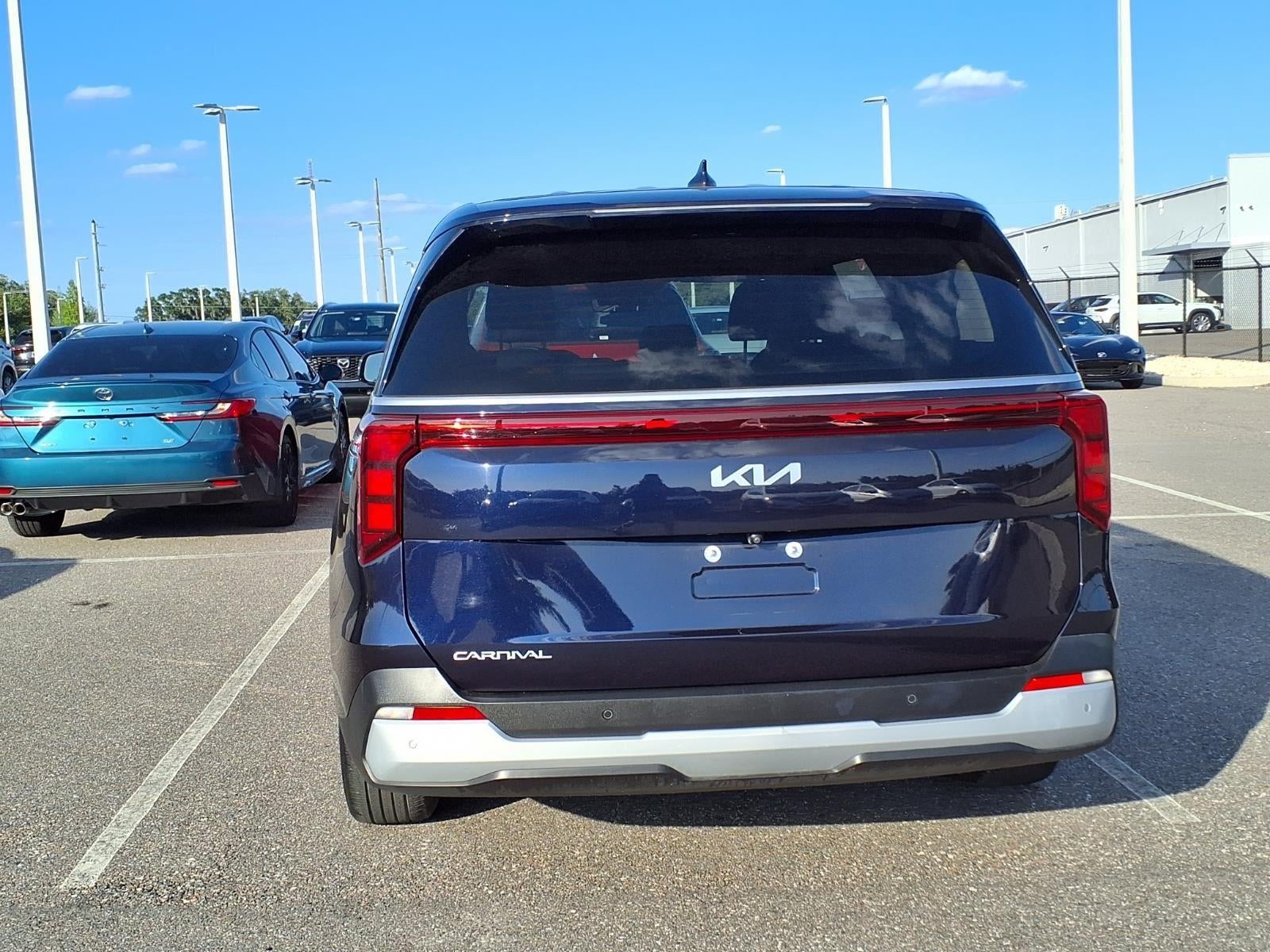2025 Kia Carnival LXS